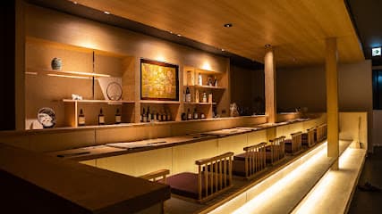 馬刺し・馬肉料理専門店 酒処 二階 大津京駅前