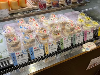 物産販売所 (道の駅 妹子の郷)