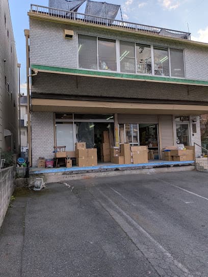 （株）ヤマダ
